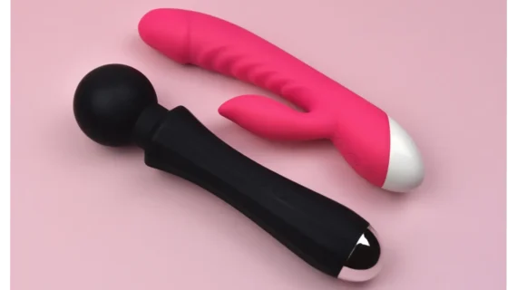Vibrador o consolador: diferencias y cuál elegir antes de comprar según lo que buscas